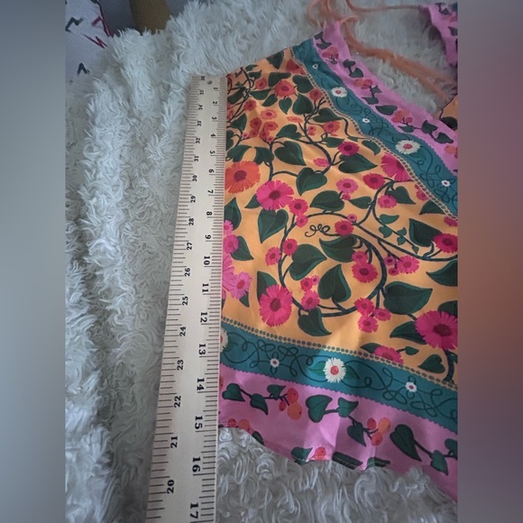 FARM Rio‎ Multicolor Floral BLOUSE - Picture 9 of 11